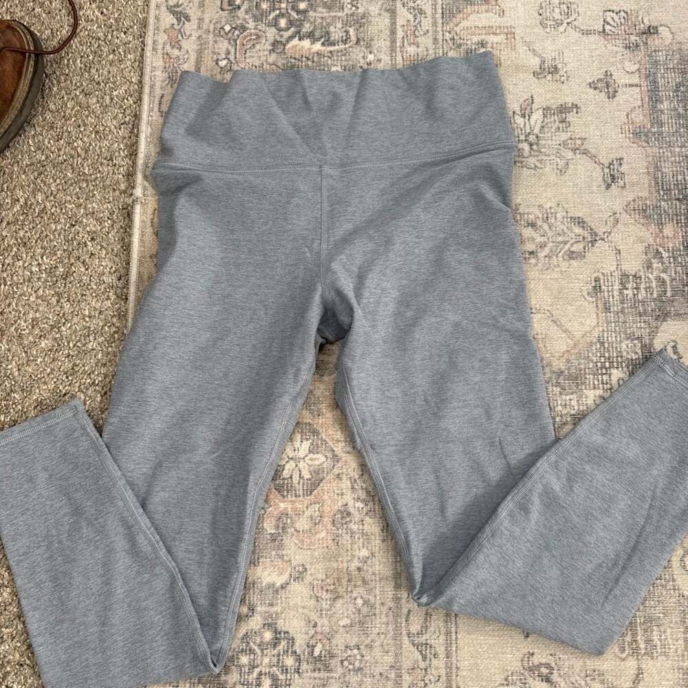 Vuori Performance Activewear High-Rise Leggings Heather Gray Med